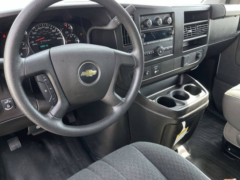 2024 Chevrolet Express 2500