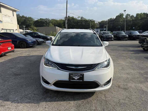 2018 Chrysler Pacifica Hybrid Touring L