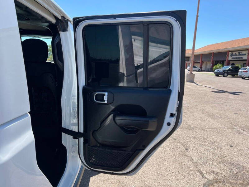 2022 Jeep Gladiator Mojave