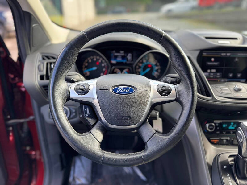 2015 Ford Escape SE