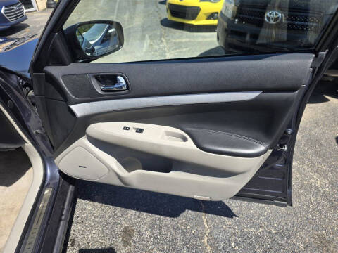 2009 Infiniti G37 Sedan x