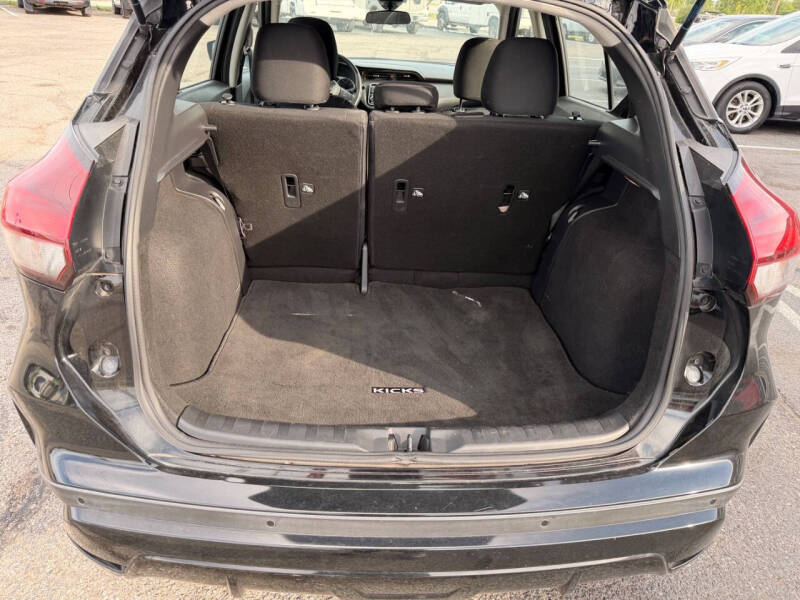 2022 Nissan Kicks S