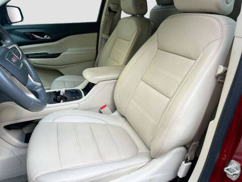 2022 GMC Acadia Denali