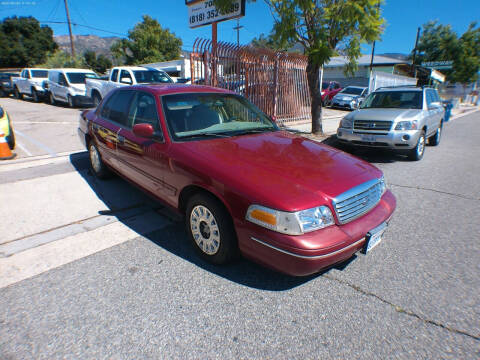 2003 Ford Crown Victoria for sale at ARAX AUTO SALES in Tujunga CA