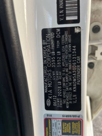 2013 Kia Rio 5-Door LX