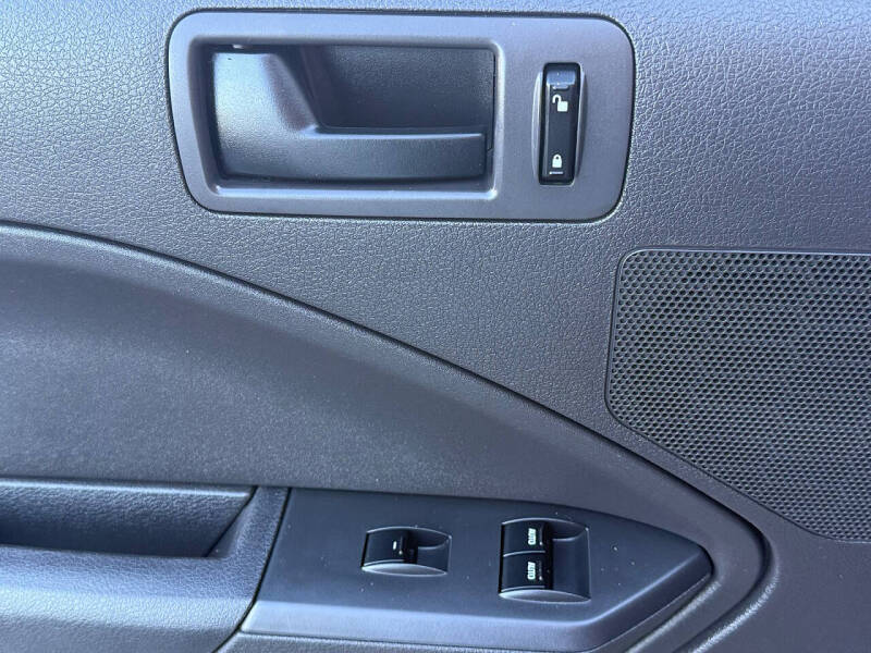 2006 Ford Mustang V6 Deluxe