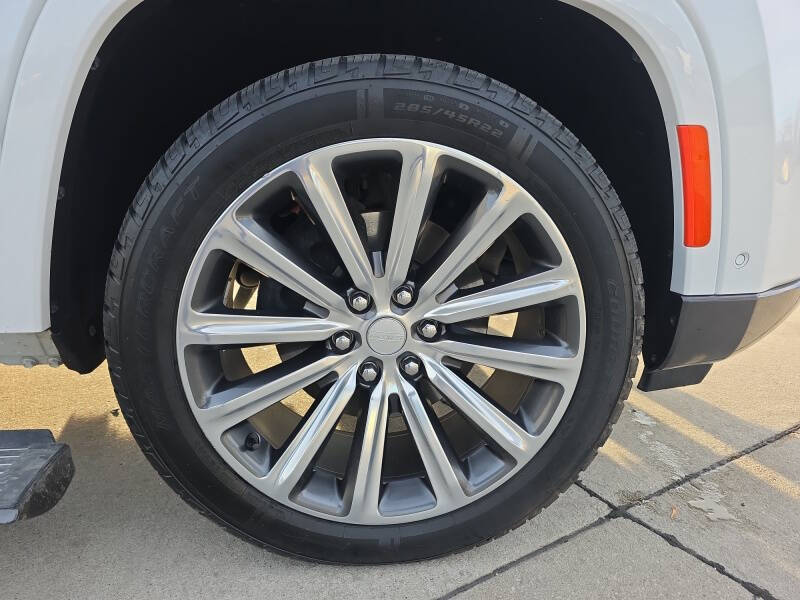 2022 Jeep Grand Wagoneer Series II