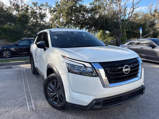 2024 Nissan Pathfinder S
