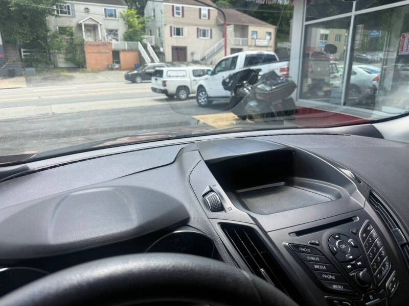 2016 Ford Escape SE