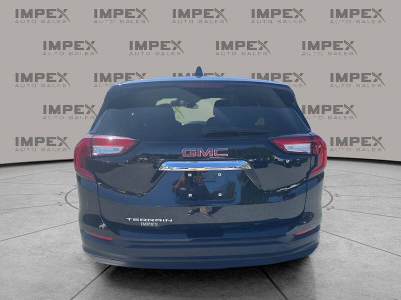 2024 GMC Terrain SLE