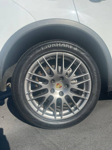 2016 Porsche Cayenne S