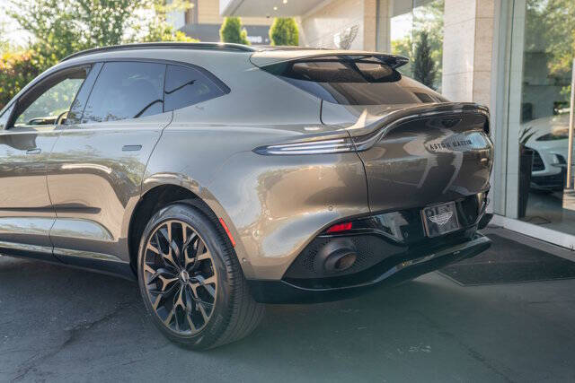 2021 Aston Martin DBX 48