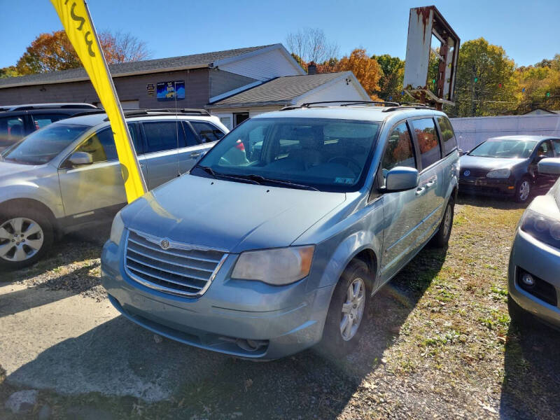 2008 Chrysler Town & Country null photo 3