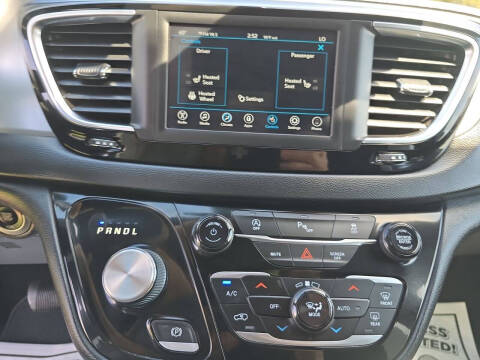 2020 Chrysler Pacifica Touring