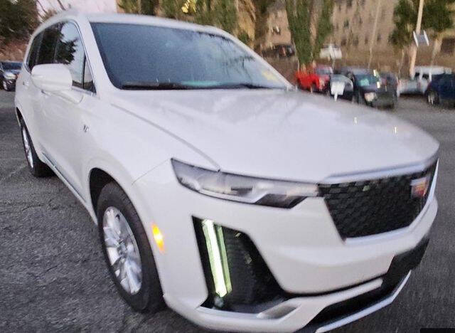 Used 2024 Cadillac XT6 Luxury with VIN 1GYKPAR41RZ741583 for sale in Bloomington, IL