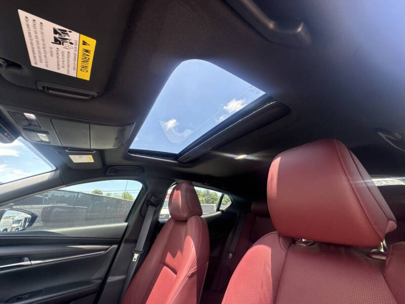 2025 Mazda Mazda3 Hatchback 2.5 S Carbon Edition