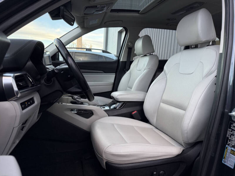 2022 Kia Telluride S