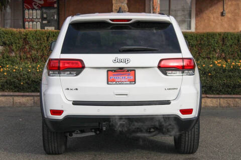 2020 Jeep Grand Cherokee Laredo