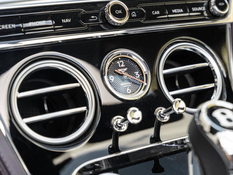 2023 Bentley Continental GTC V8