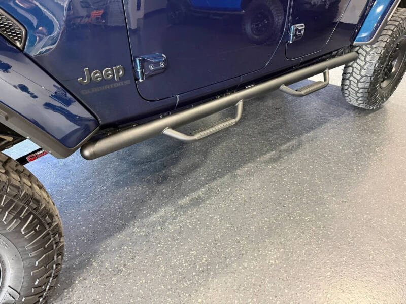 2025 Jeep Gladiator NightHawk