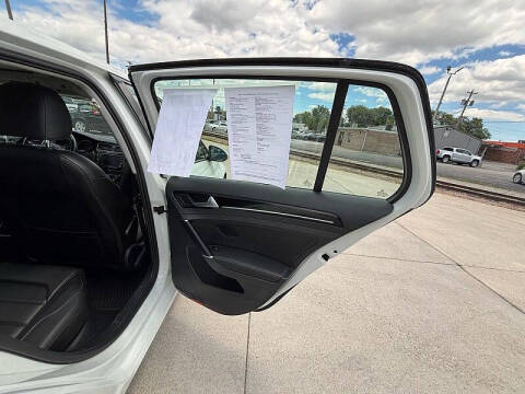 2017 Volkswagen Golf