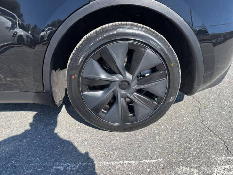2025 Tesla Model Y Long Range
