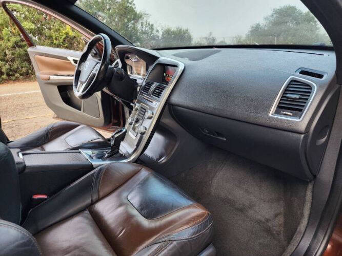 2015 Volvo XC60