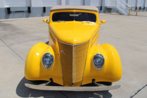1937 Ford Cabriolet