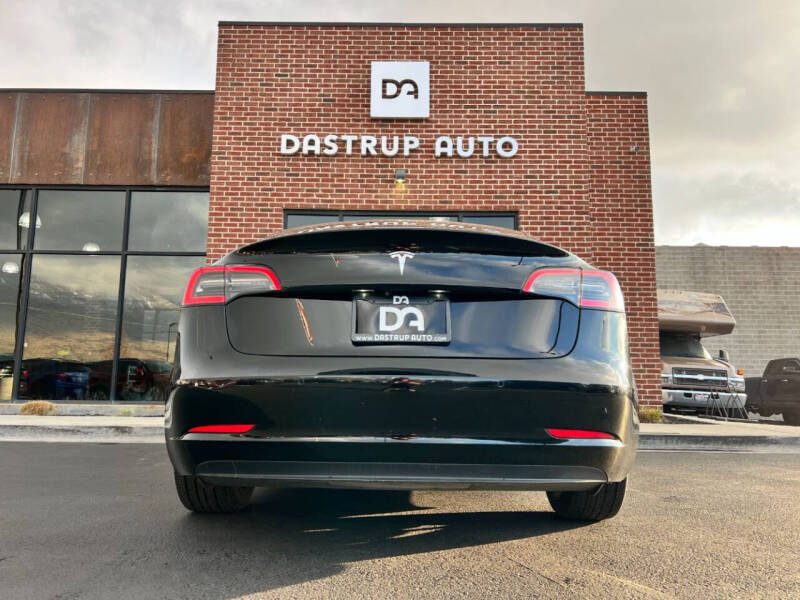 2020 Tesla Model 3 Standard Range Plus