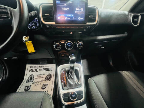 2021 Hyundai Venue SEL