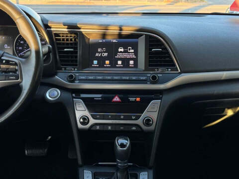 2018 Hyundai Elantra