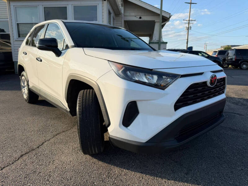 2022 Toyota RAV4 LE