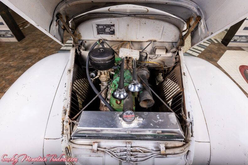 1949 International Harvester