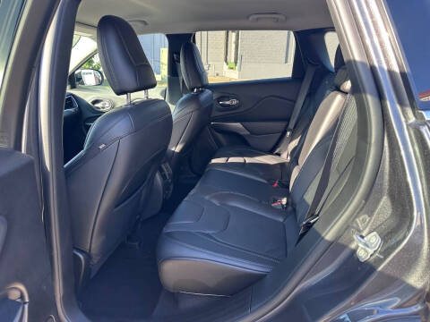 2021 Jeep Cherokee Latitude Lux