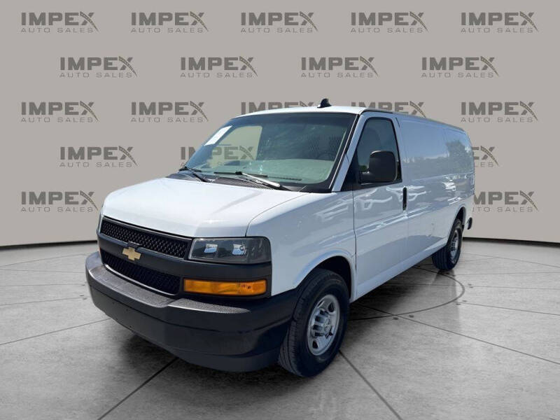 2023 Chevrolet Express 2500