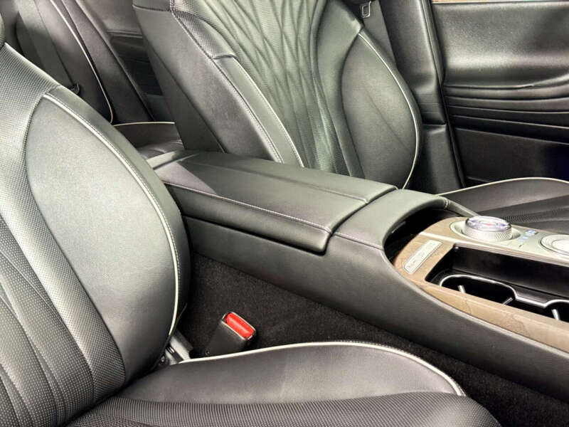 2021 Genesis G80