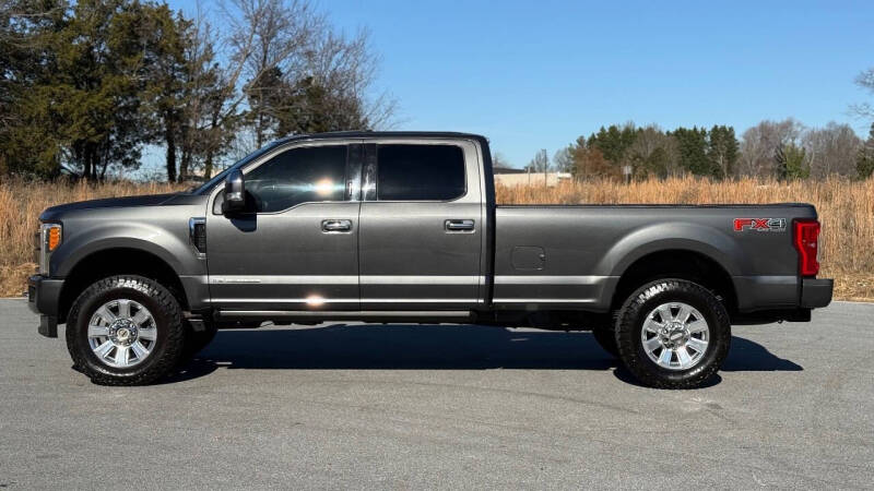 2017 Ford F-350 Super Duty Platinum