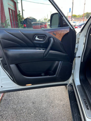 2017 Infiniti QX80 Signature Edition