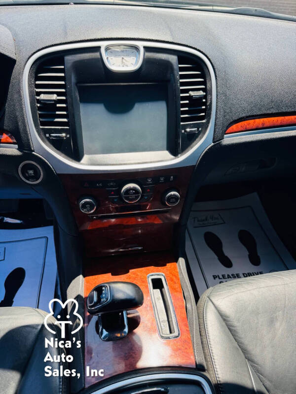 2013 Chrysler 300