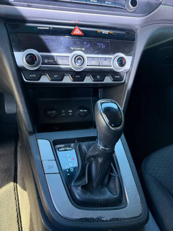 2020 Hyundai Elantra