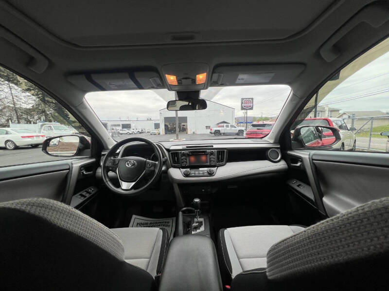 2017 Toyota RAV4 XLE