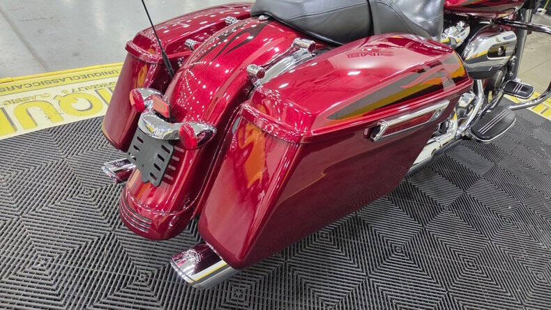 2017 Harley-Davidson FLH