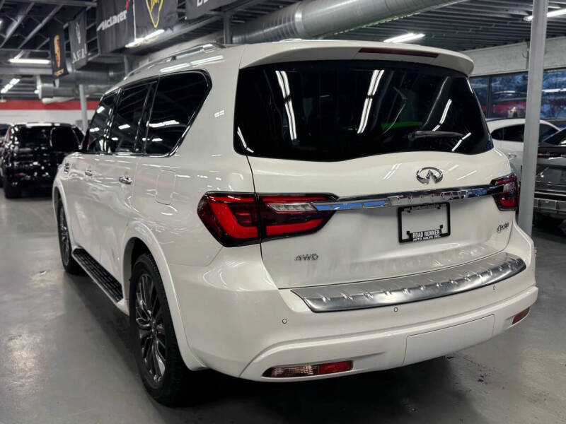 2023 Infiniti QX80 Sensory