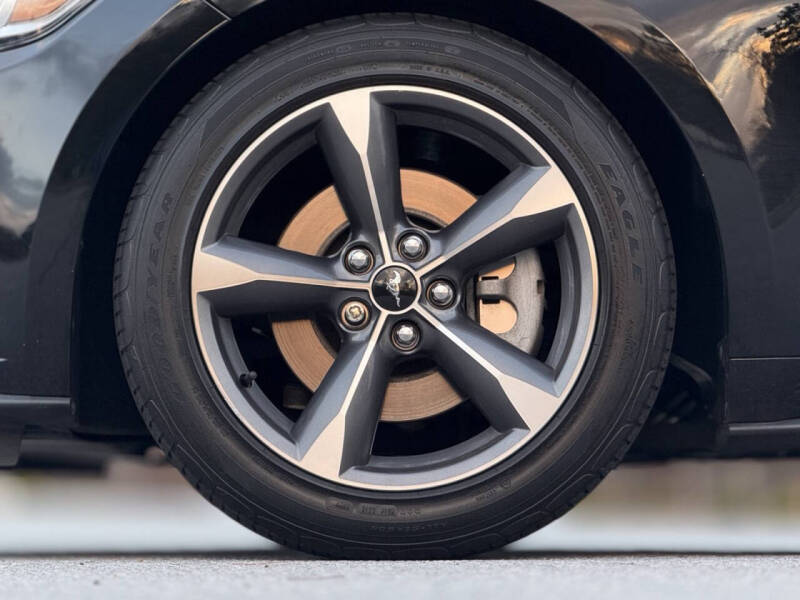 2015 Ford Mustang V6