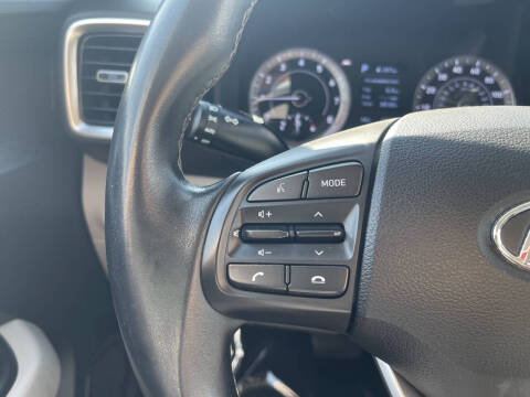 2021 Hyundai Venue SEL