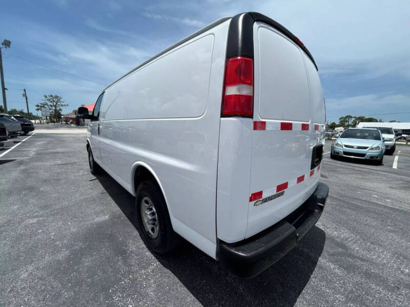 2021 Chevrolet Express 2500