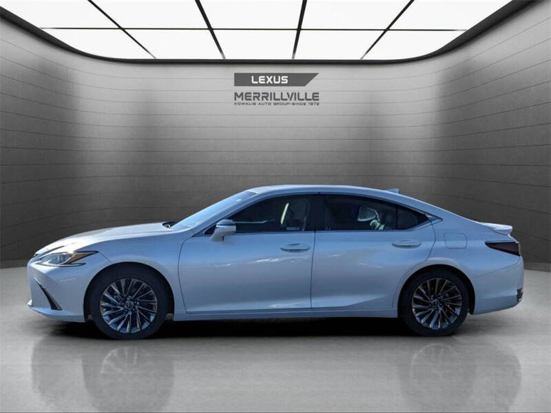2024 Lexus ES 300h Luxury