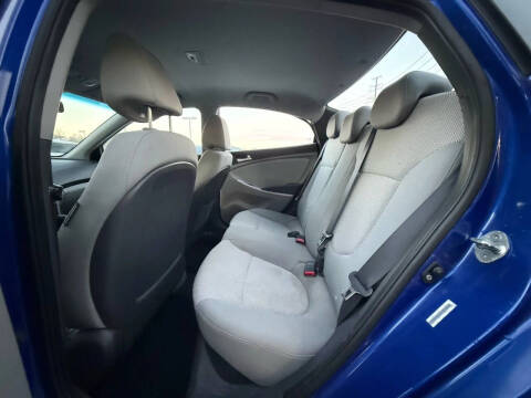 2012 Hyundai Accent GLS