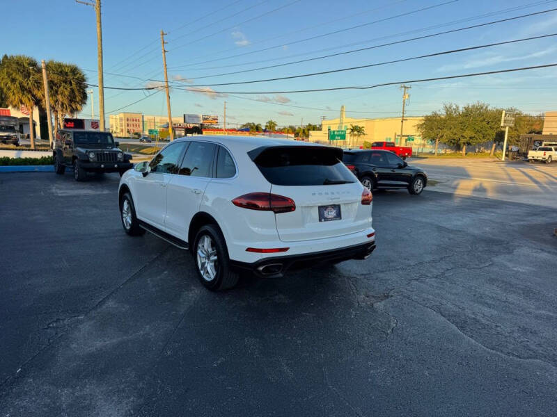 2016 Porsche Cayenne