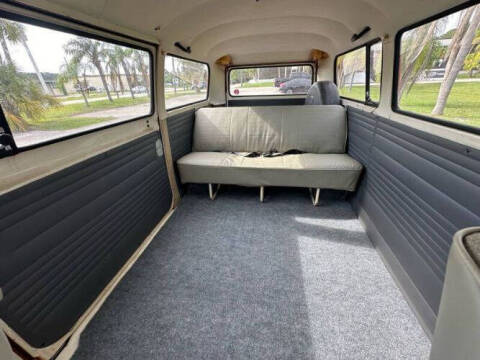 1977 Volkswagen Bus